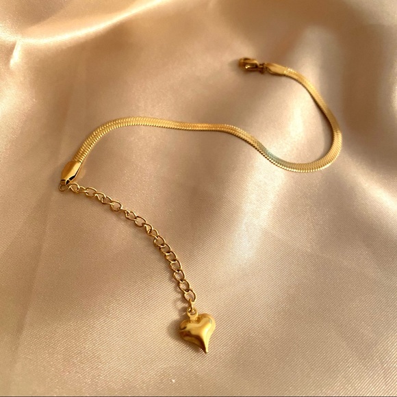 Heart Snake Chain Bracelet - Picture 4 of 7